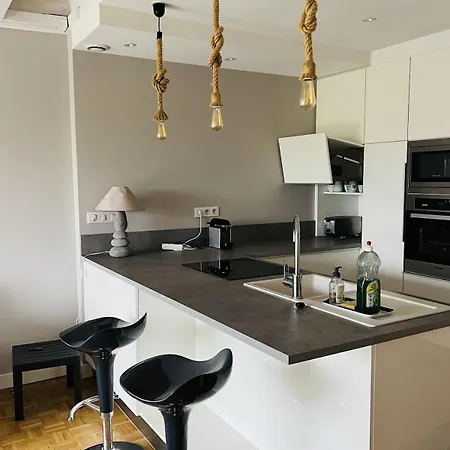 Charming Duplex, 4bdr 6p, 2 Min Benoit Beach,